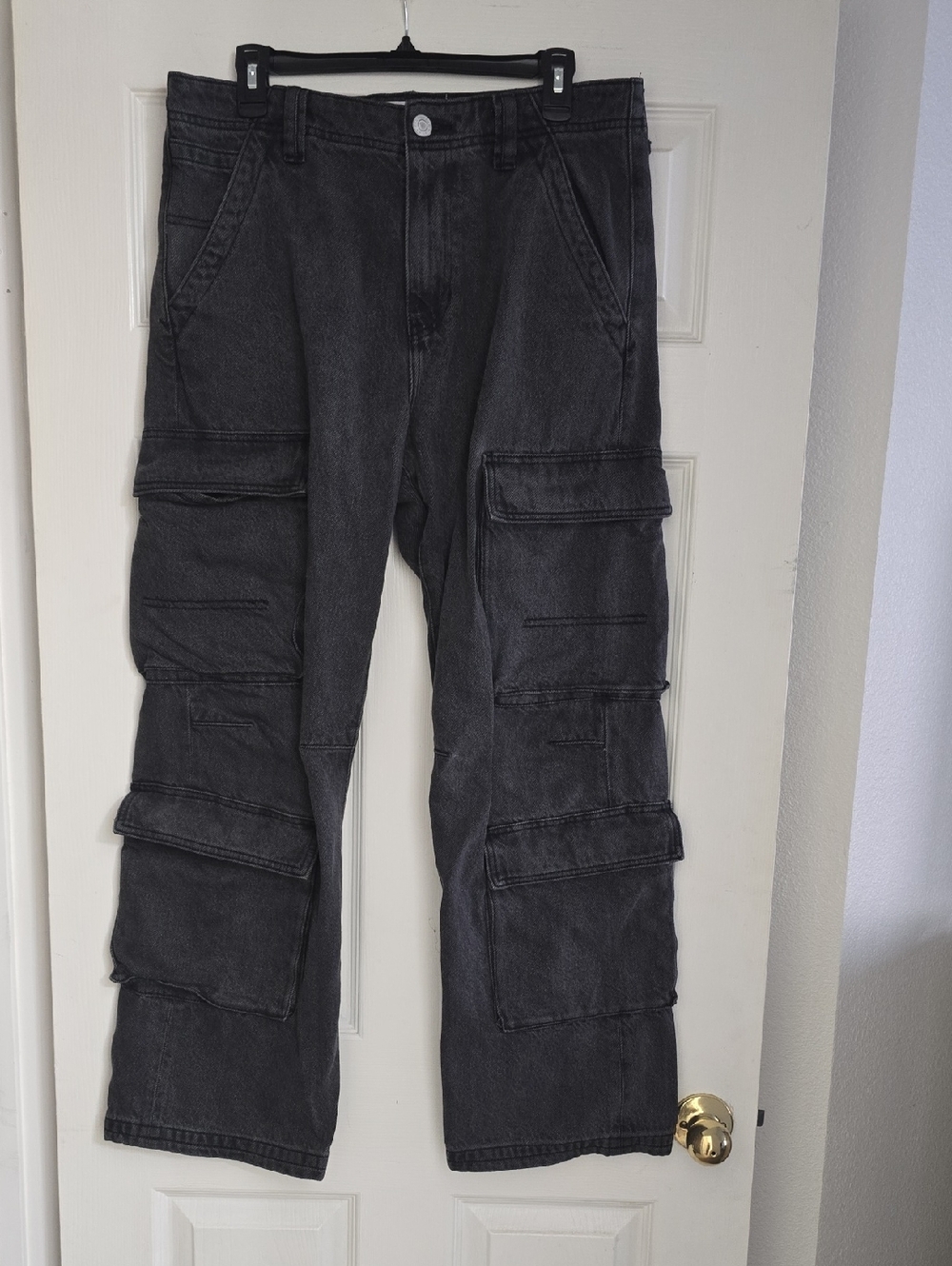 PacSun Black Cargo Pants with Multiple Flap Pockets